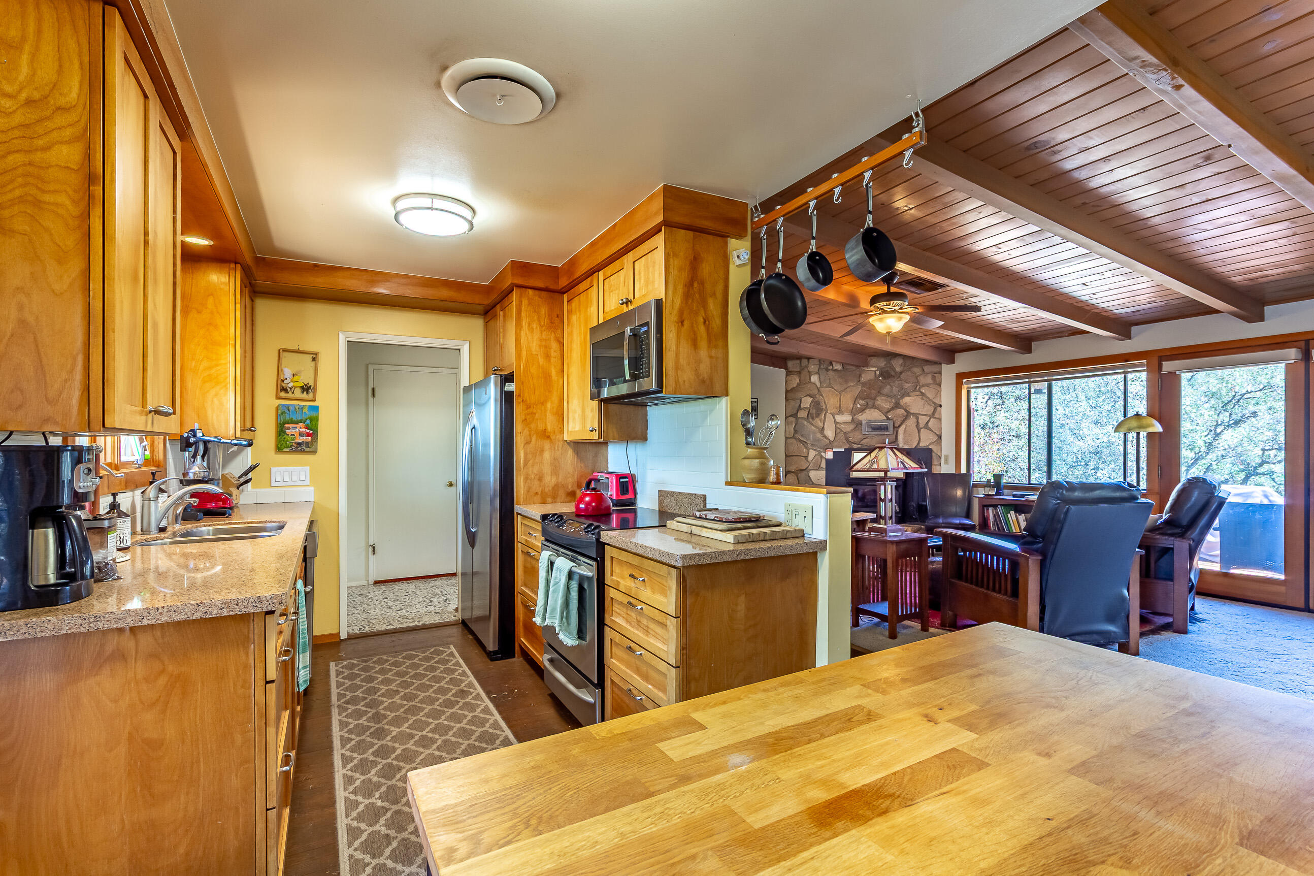 46685 Sycamore Drive, Unit D Three Rivers, CA 93271 - Photo 20 of 35 20