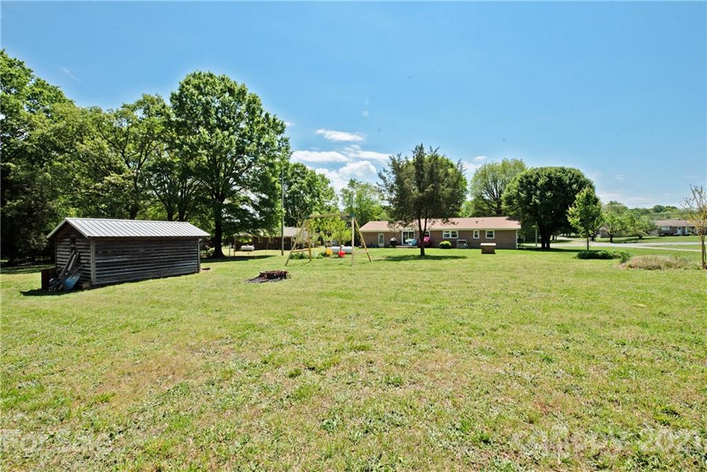 28371 Canton Road Albemarle, NC 28001 - Photo 34 of 39 Gallery Image 34