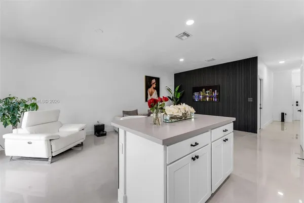 $2,890 | 617 Southwest 11th Street, Florida City, FL 33034
