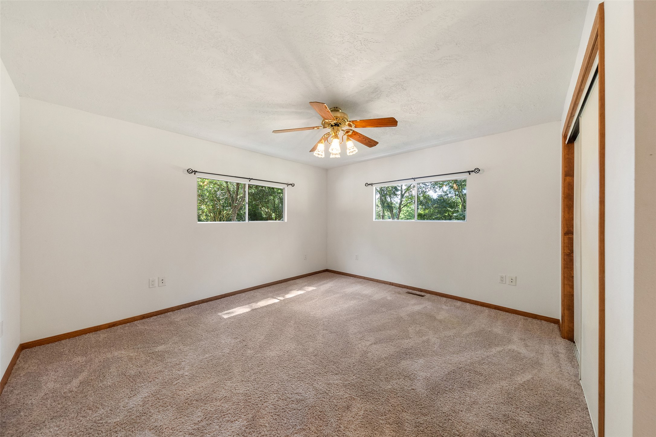 10291 Hart Road Conroe, TX 77306 - Photo 23 of 23 Primary bedroom