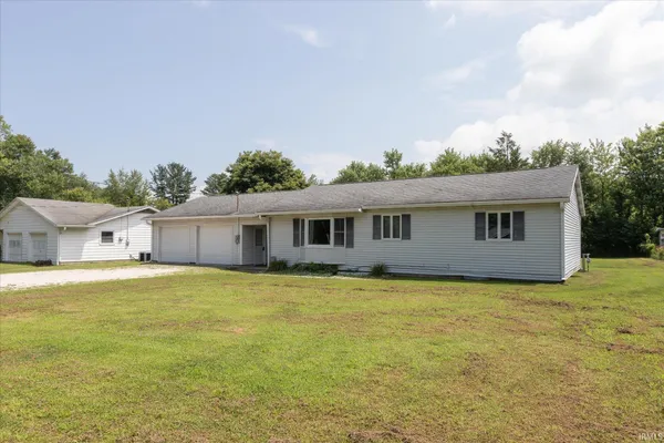 $219,000 | 2724 North Smith Pike, Bloomington, IN 47404