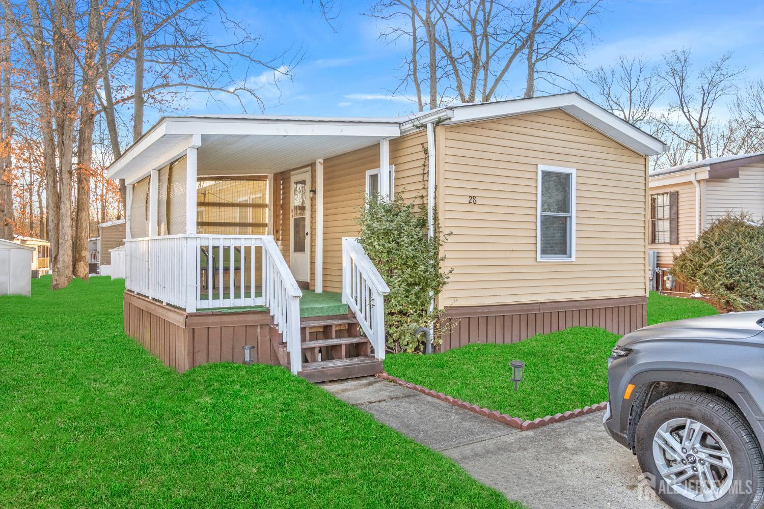 28 Dickens Road North Brunswick, NJ 08902 - Photo 1 of 15