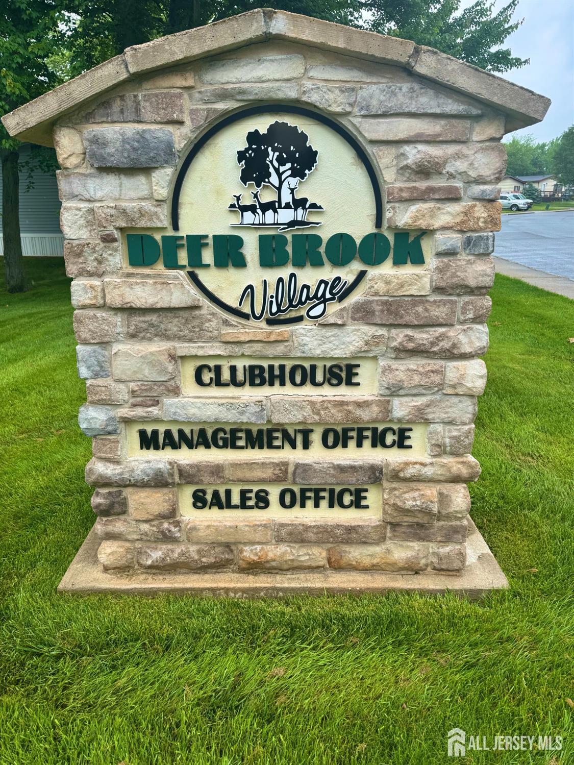 28 Dickens Road North Brunswick, NJ 08902 - Photo 2 of 15