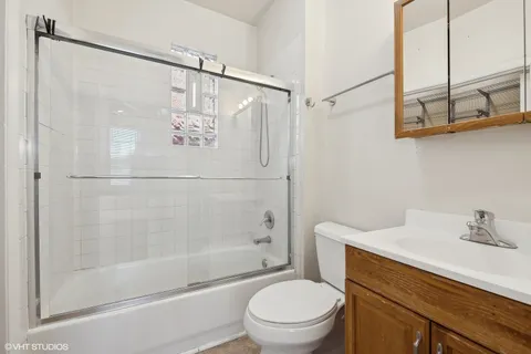 $1,775 | 2418 North Western Avenue, Unit 2F, Chicago, IL 60647
