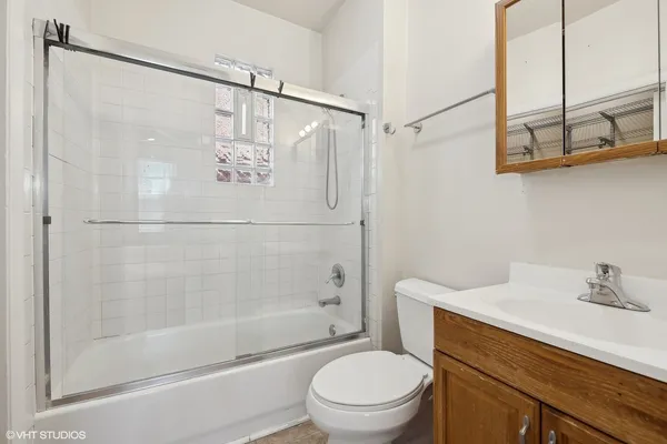 $1,775 | 2418 North Western Avenue, Unit 2F, Chicago, IL 60647