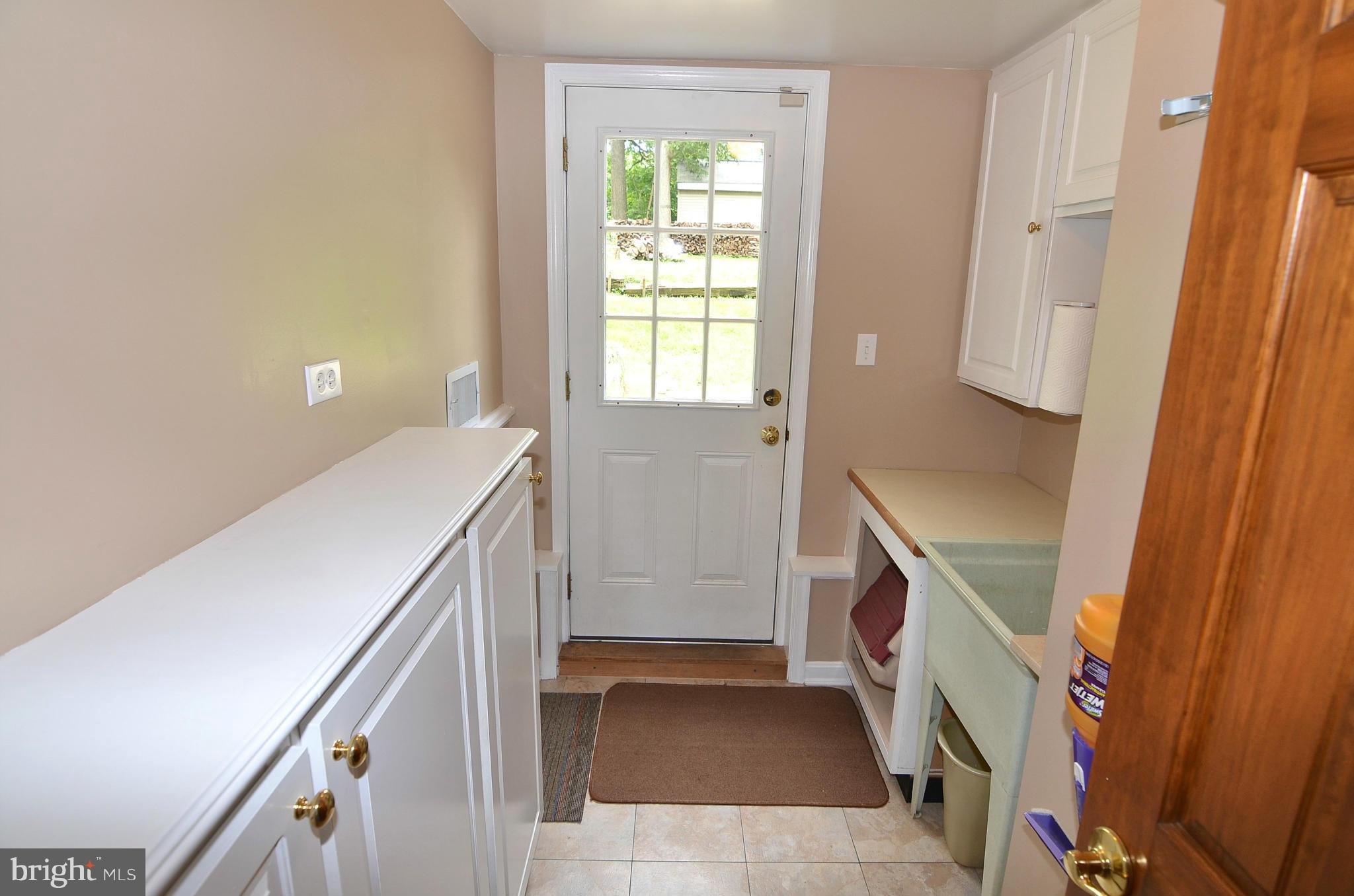 812 Meadow Road Severn, MD 21144 - Photo 18 of 20 Interior (General)