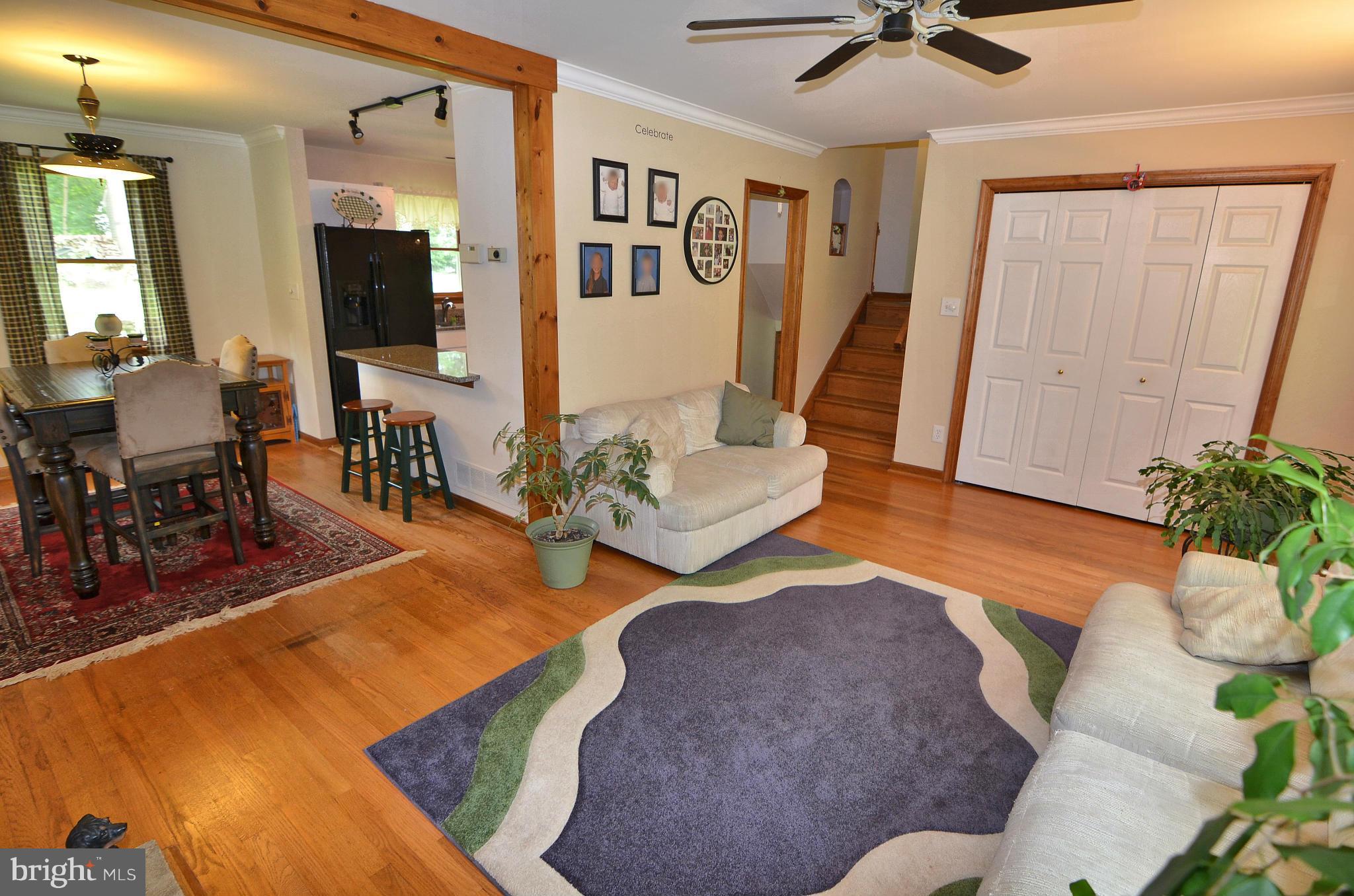 812 Meadow Road Severn, MD 21144 - Photo 3 of 20 Living Room