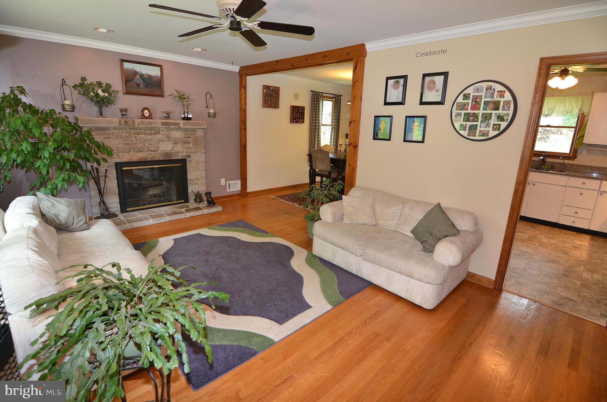 812 Meadow Road Severn, MD 21144 - Photo 4 of 20 Living Room
