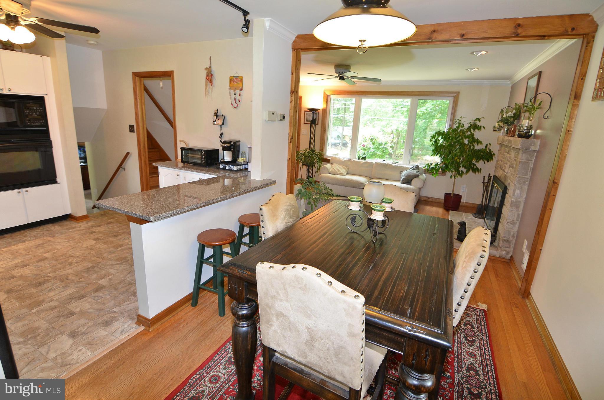 812 Meadow Road Severn, MD 21144 - Photo 7 of 20 Interior (General)