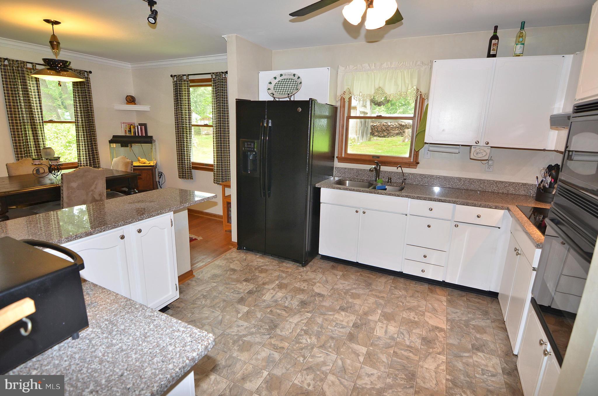 812 Meadow Road Severn, MD 21144 - Photo 8 of 20 Kitchen