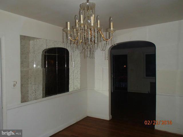 4236 Flowerton Road Baltimore, MD 21229 - Photo 6 of 18 Interior (General)