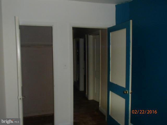 4236 Flowerton Road Baltimore, MD 21229 - Photo 10 of 18 Interior (General)
