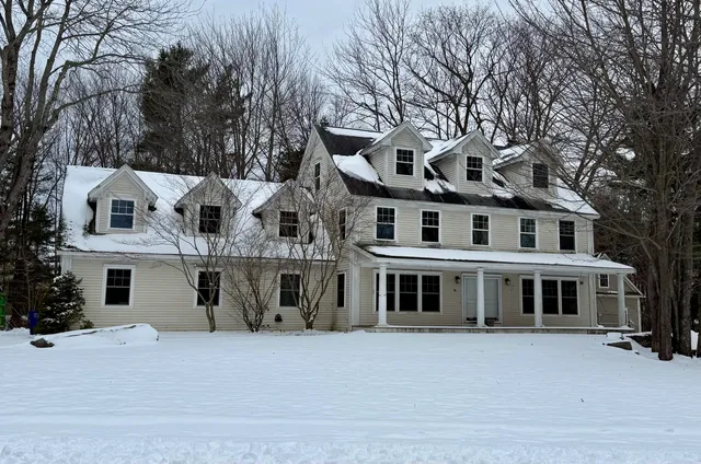 $949,900 | 96 Crestview Drive, South Portland, ME 04106