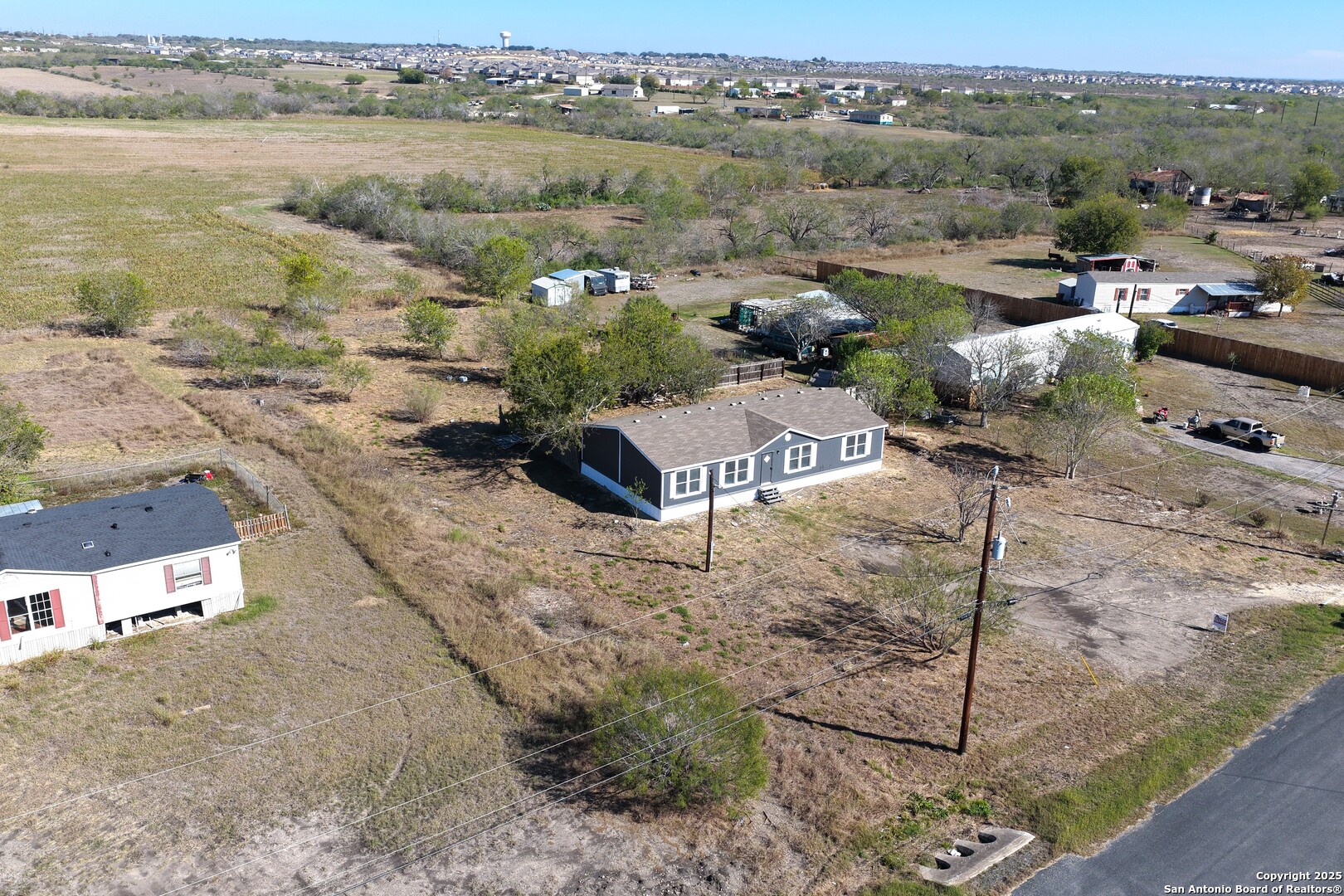 4124 Farmview Loop Converse, TX 78109 - Photo 14 of 19 an aerial view of a house with a yard