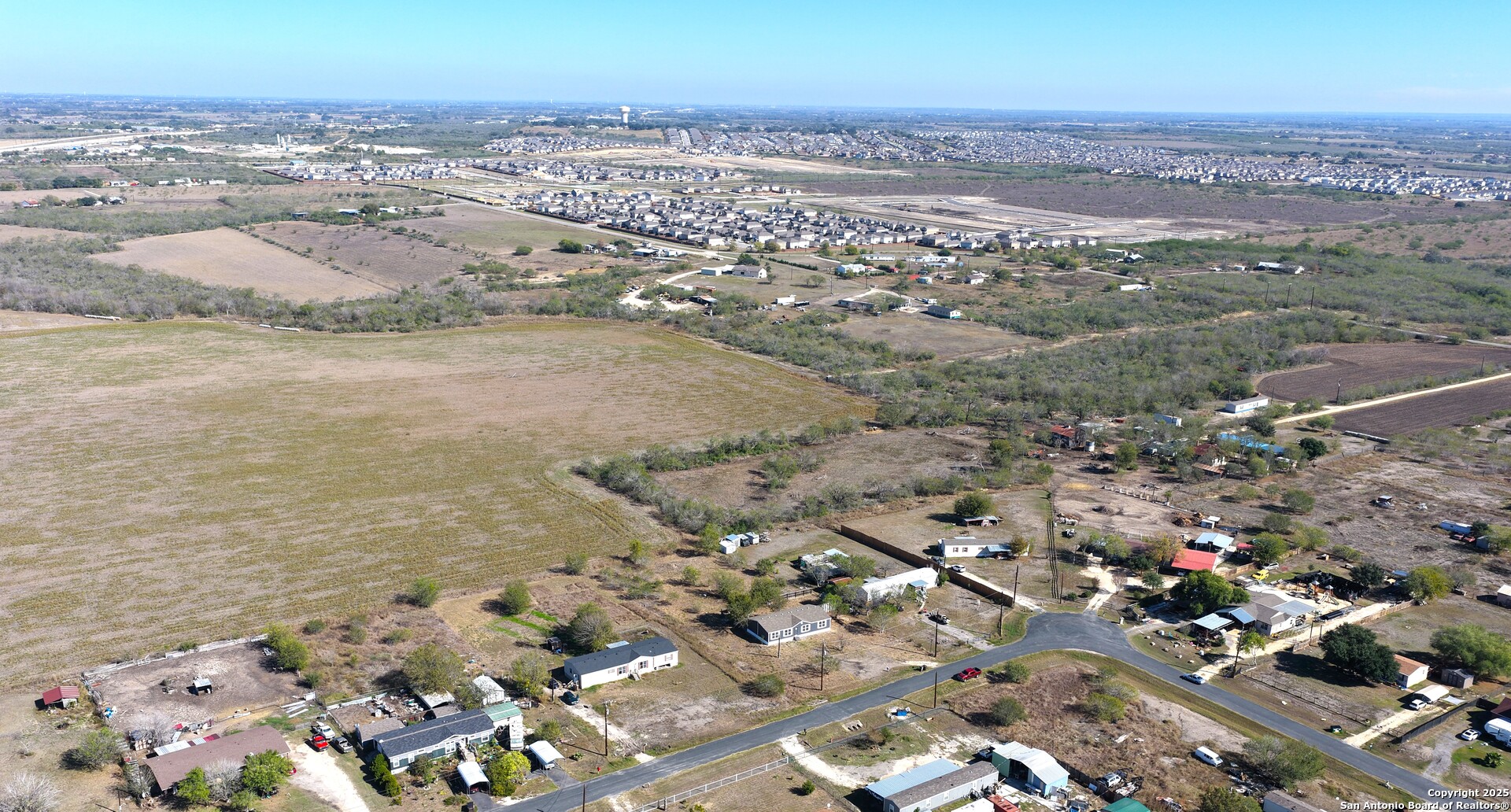 4124 Farmview Loop Converse, TX 78109 - Photo 19 of 19 an aerial view of a city