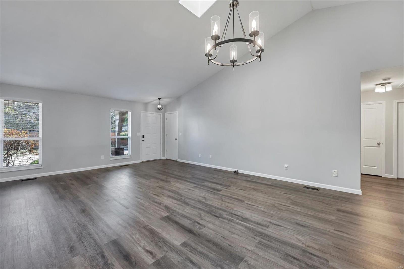 1296 Treetop Trail Drive Ballwin, MO 63021 - Photo 14 of 42