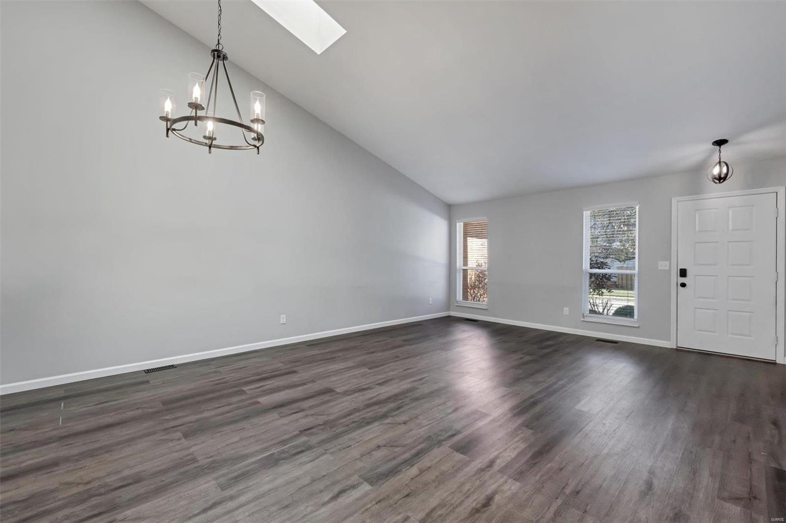 1296 Treetop Trail Drive Ballwin, MO 63021 - Photo 15 of 42