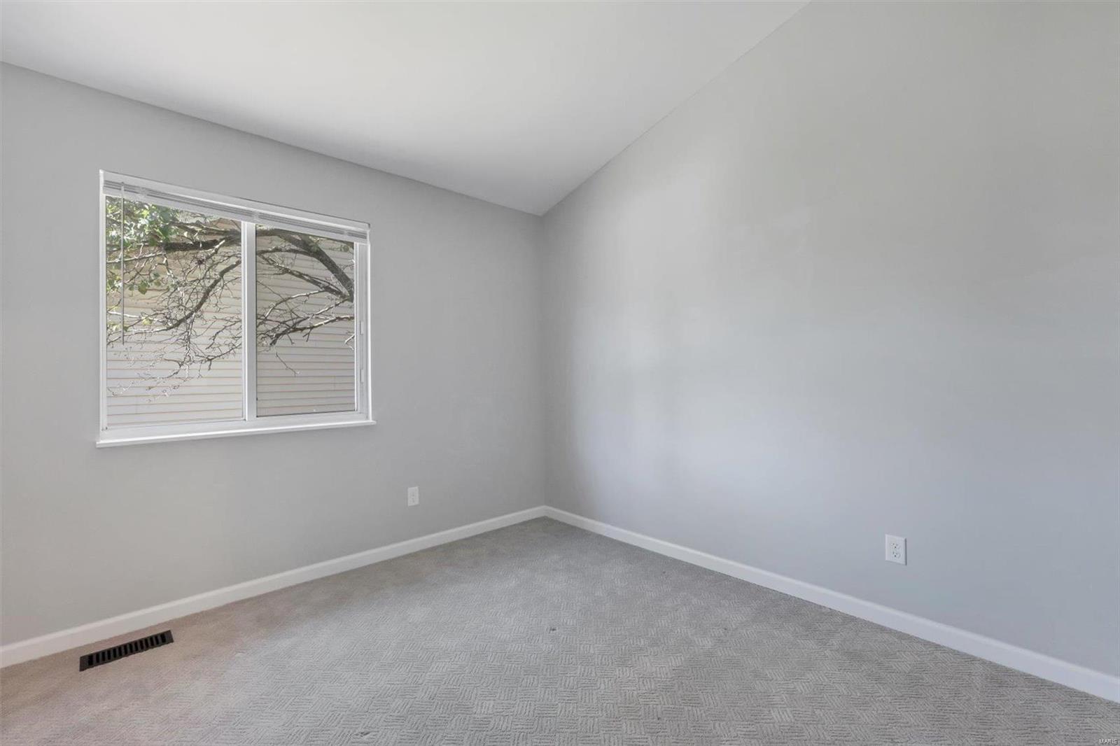 1296 Treetop Trail Drive Ballwin, MO 63021 - Photo 28 of 42