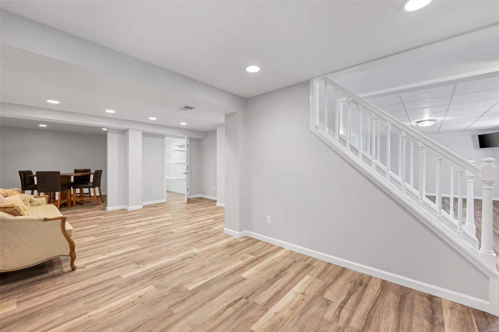 1296 Treetop Trail Drive Ballwin, MO 63021 - Photo 33 of 42