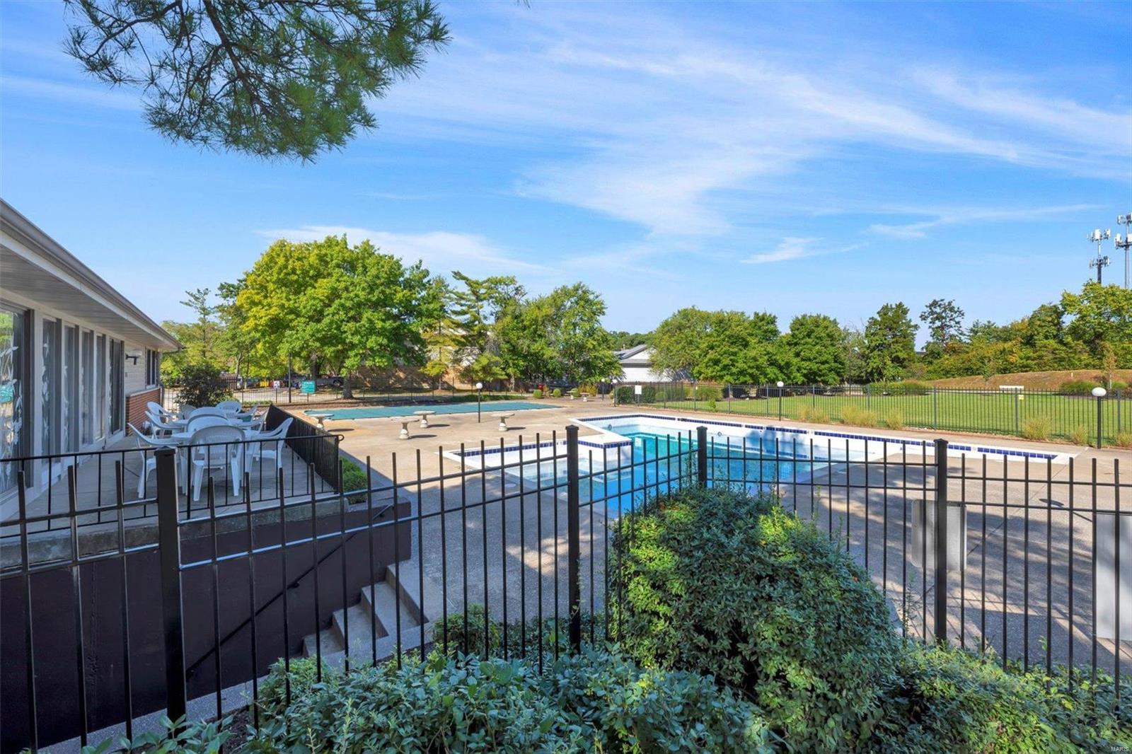 1296 Treetop Trail Drive Ballwin, MO 63021 - Photo 39 of 42