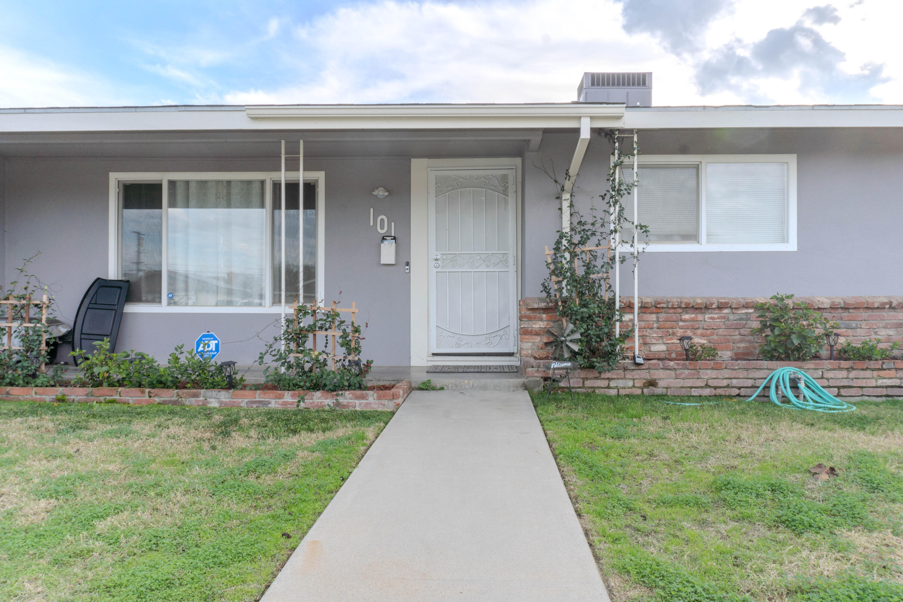101 West Spring Lane Lemoore, CA 93245 - Photo 4 of 25 Mari-Lemoore-31