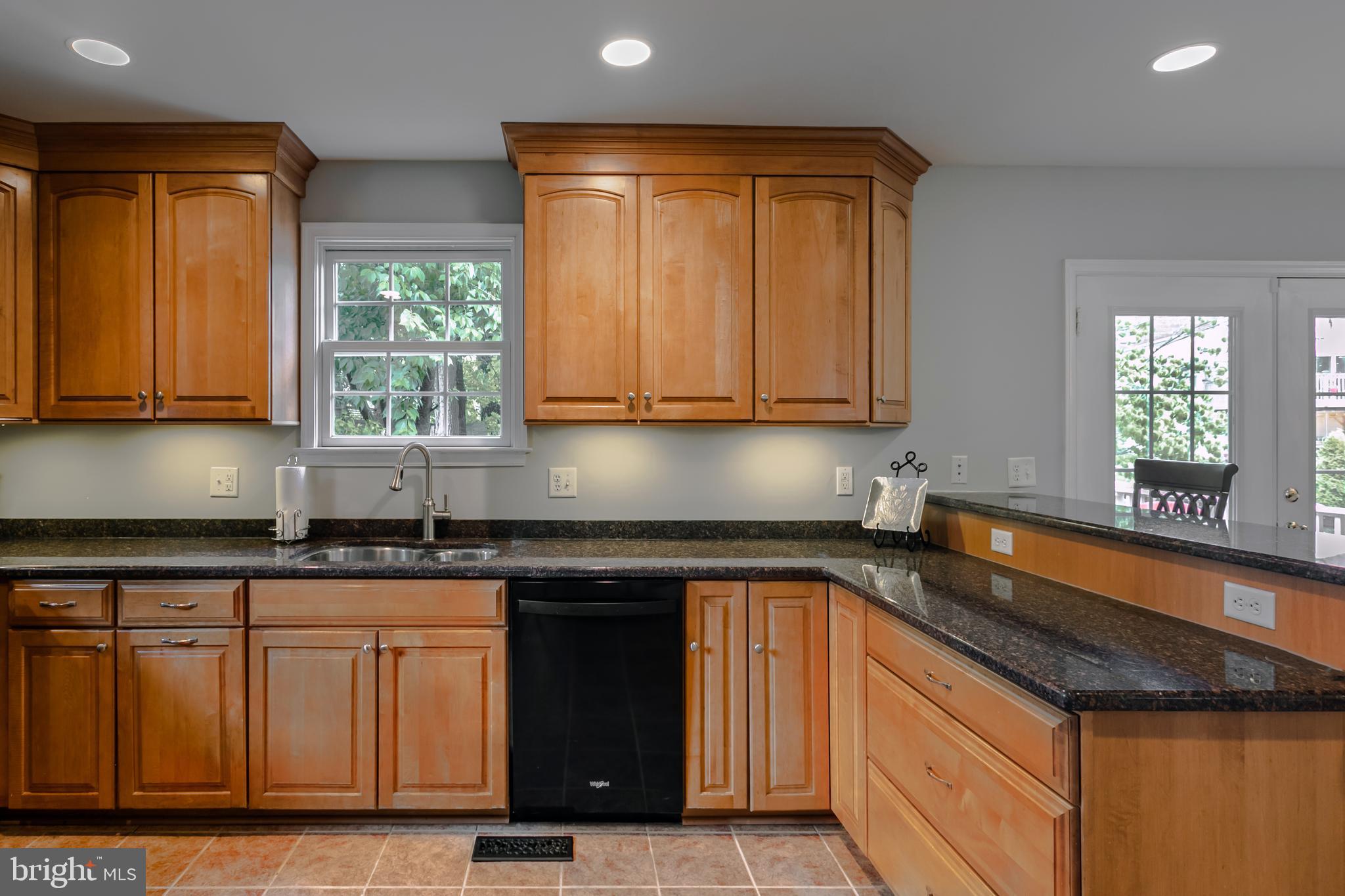 404 Upland Road Havertown, PA 19083 - Photo 14 of 41 New dishwasher!