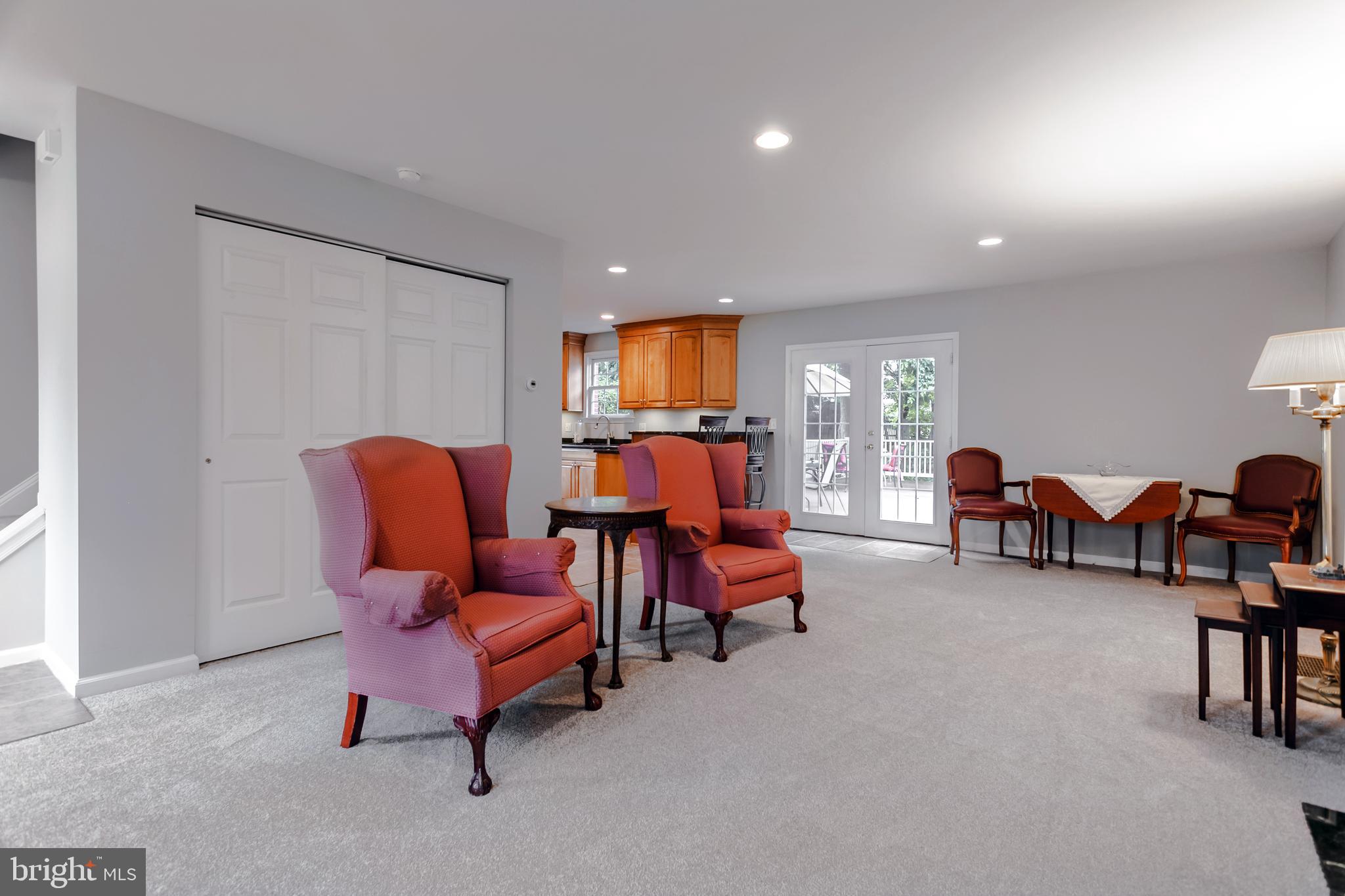 404 Upland Road Havertown, PA 19083 - Photo 6 of 41 Spacious living area
