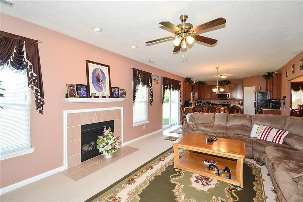 12345 Schoolhouse Road Fishers, IN 46037 - Photo 9 of 25