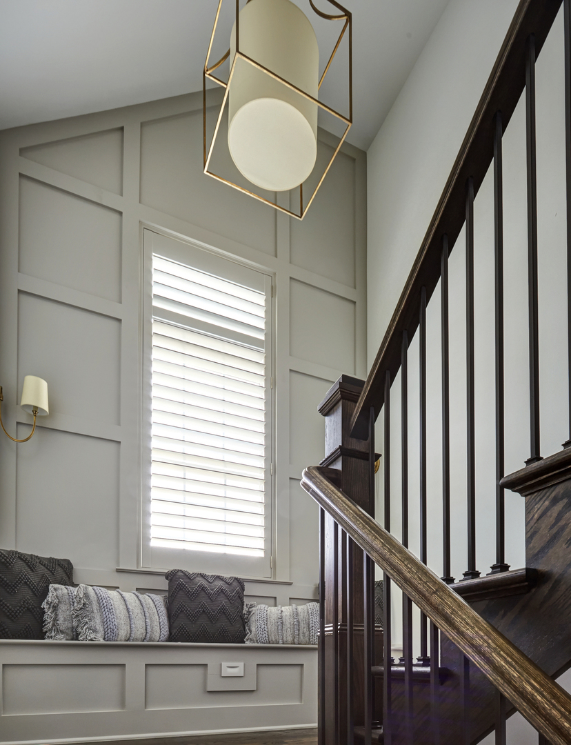 5591 Barton Lane Hinsdale, IL 60521 - Photo 16 of 24 a view of entryway and hall with wooden floor