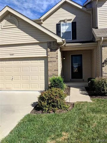 $265,000 | 1844 Sterling Oaks Drive, St. Peters, MO 63376