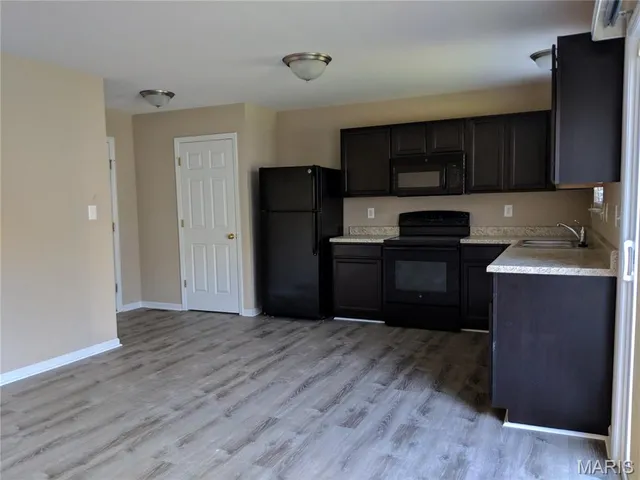 $265,000 | 1844 Sterling Oaks Drive, St. Peters, MO 63376