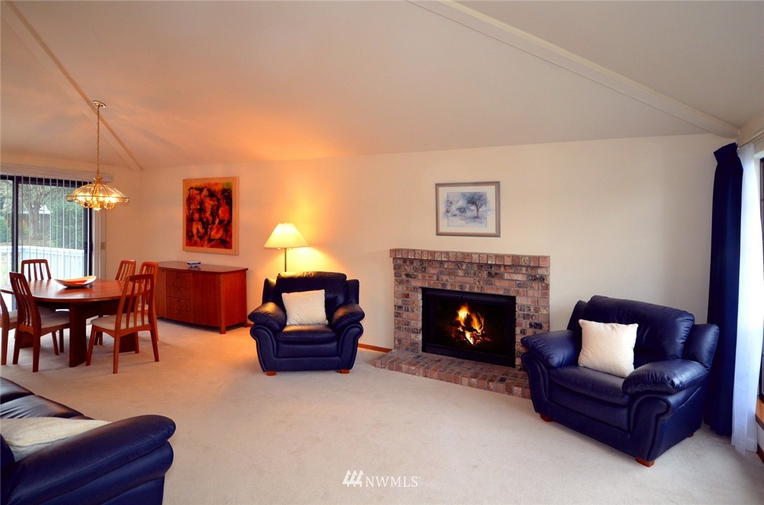 1704 243rd Place Southeast Bothell, WA 98021 - Photo 2 of 17