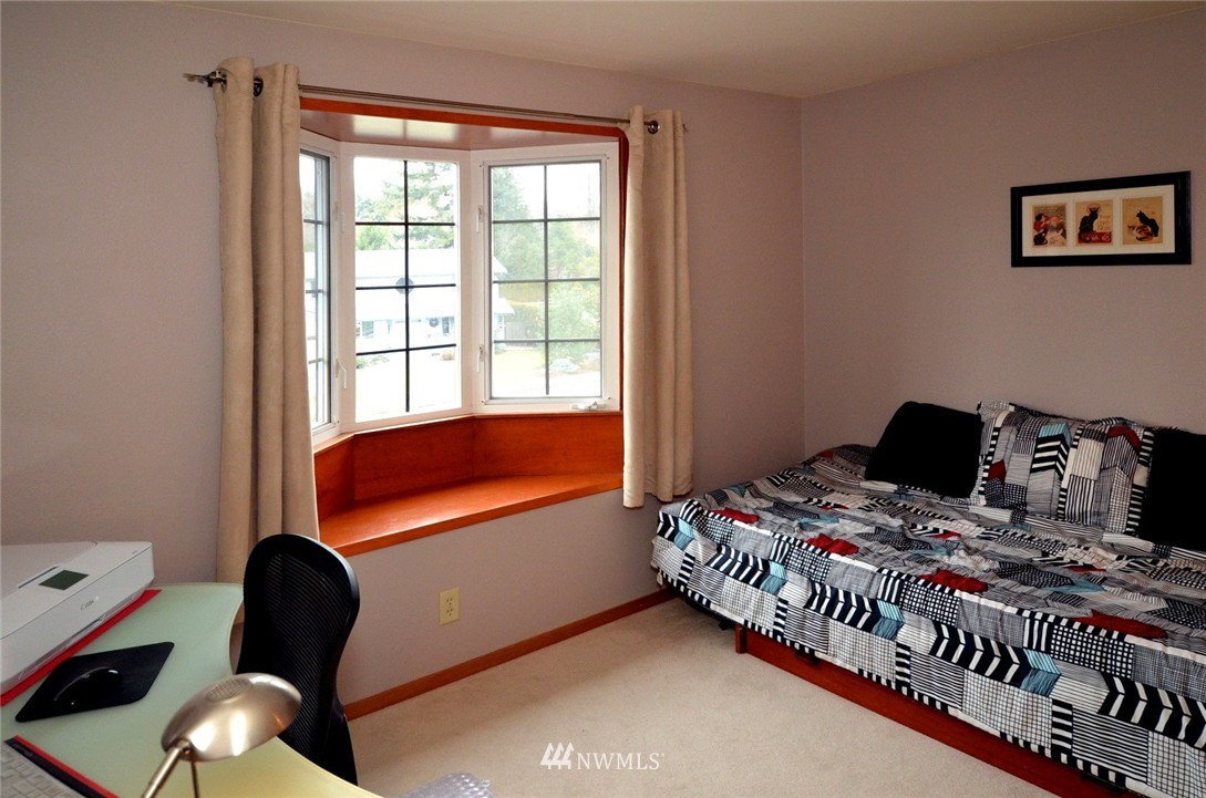1704 243rd Place Southeast Bothell, WA 98021 - Photo 11 of 17