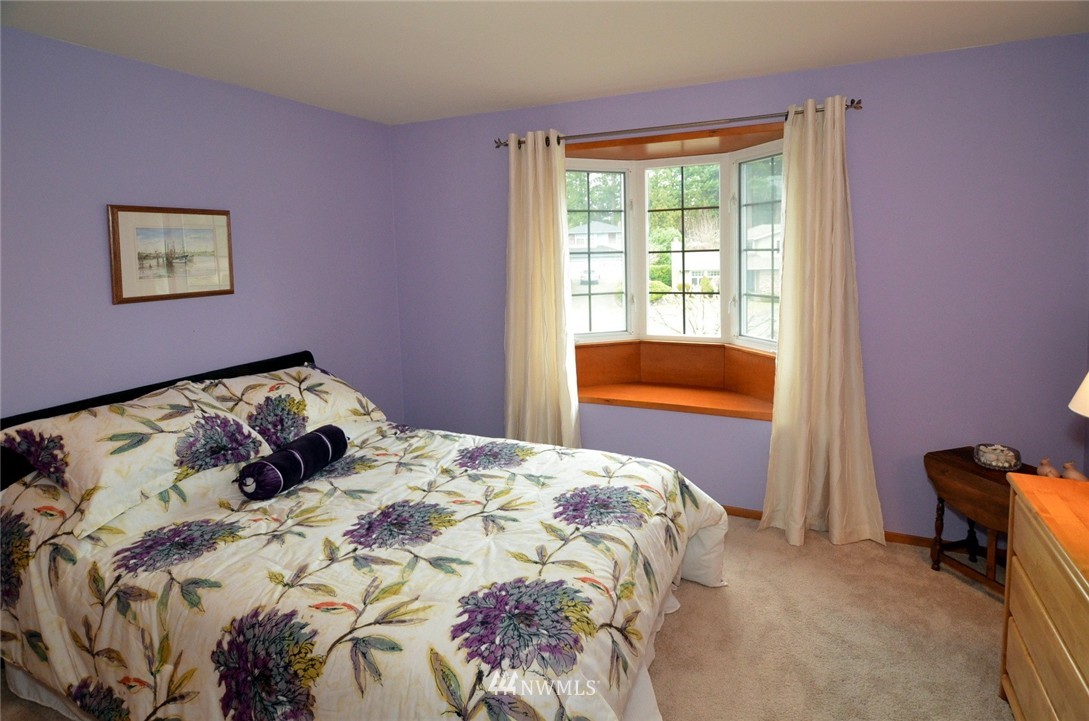 1704 243rd Place Southeast Bothell, WA 98021 - Photo 12 of 17