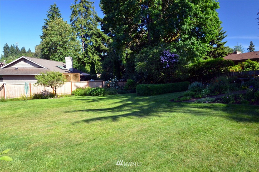 1704 243rd Place Southeast Bothell, WA 98021 - Photo 14 of 17
