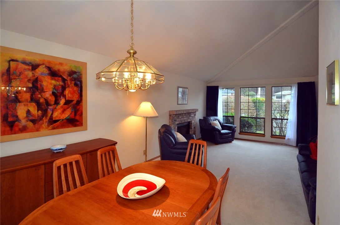 1704 243rd Place Southeast Bothell, WA 98021 - Photo 4 of 17