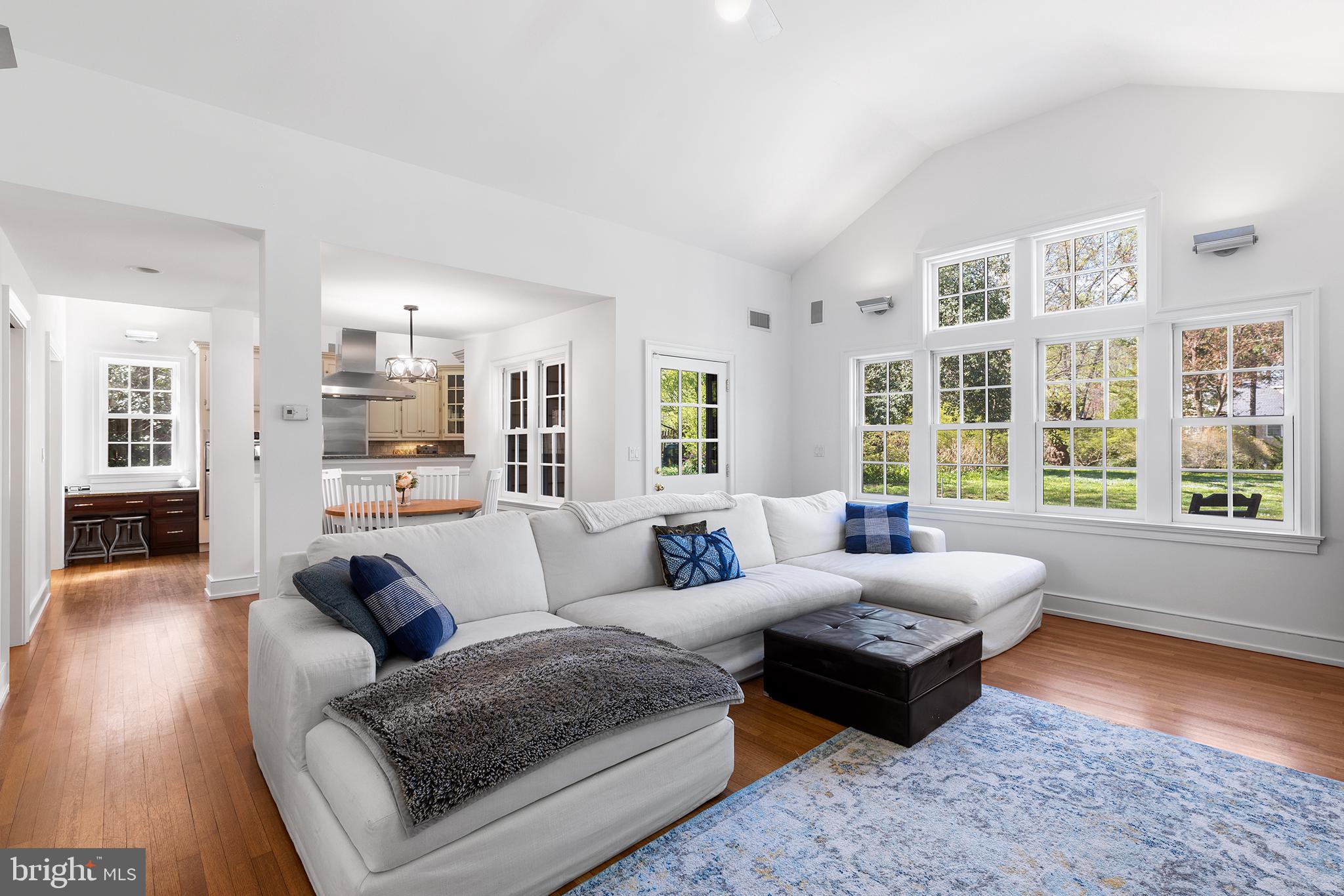 525 Broad Acres Road Narberth, PA 19072 - Photo 7 of 40