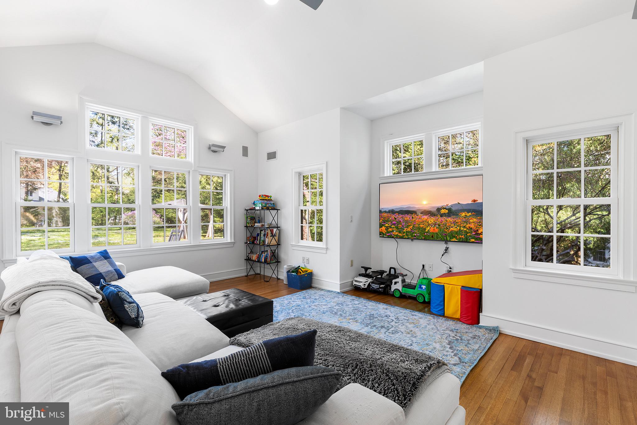 525 Broad Acres Road Narberth, PA 19072 - Photo 8 of 40