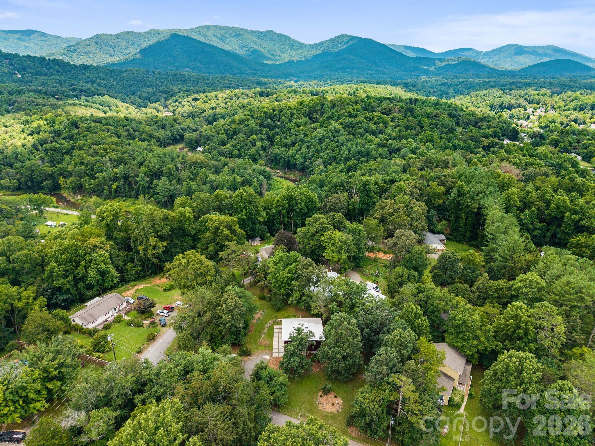39 Wolf Road Asheville, NC 28805 - Photo 34 of 35 Gallery Image 34