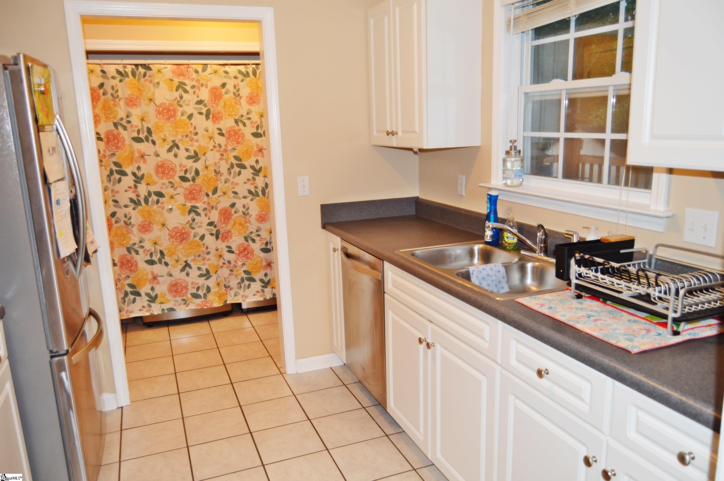 165 Motor Boat Club Road Greenville, SC 29611 - Photo 8 of 21 Gallery Image 8