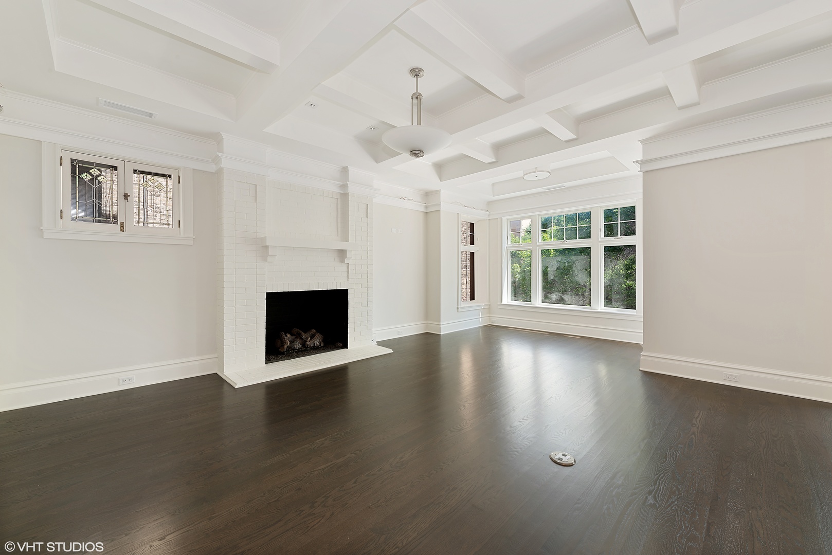 Undisclosed Address Chicago, IL 60657 - Photo 3 of 12