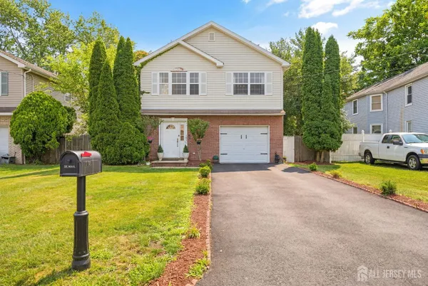 $749,000 | 2402 Hamlette Place, Scotch Plains, NJ 07076