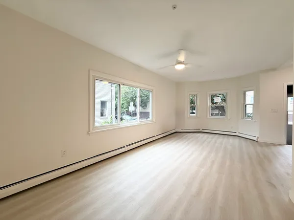 $3,450 | 144 Spring Street, Unit 1, Cambridge, MA 02141