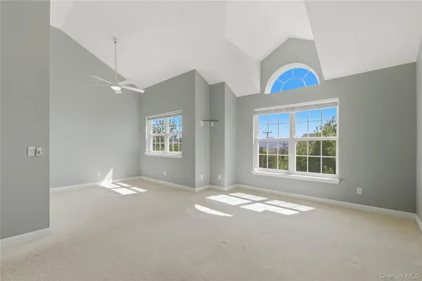 $419,900 | 3014 Patrick Henry Court, Unit 43, New Windsor, NY 12553