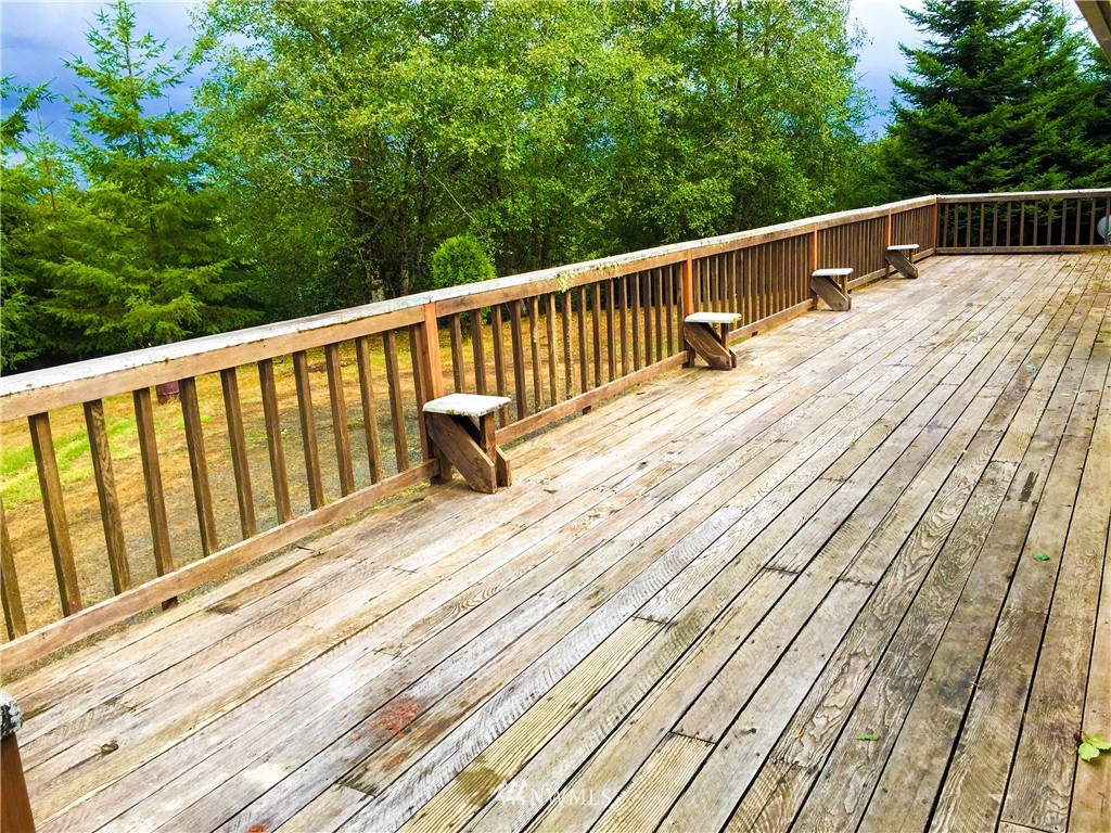 156 Richter Road Raymond, WA 98577 - Photo 2 of 24 Gallery Image 2