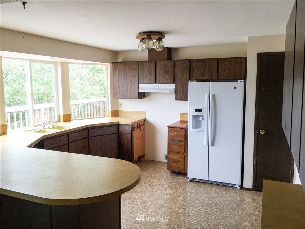 156 Richter Road Raymond, WA 98577 - Photo 10 of 24 Gallery Image 10