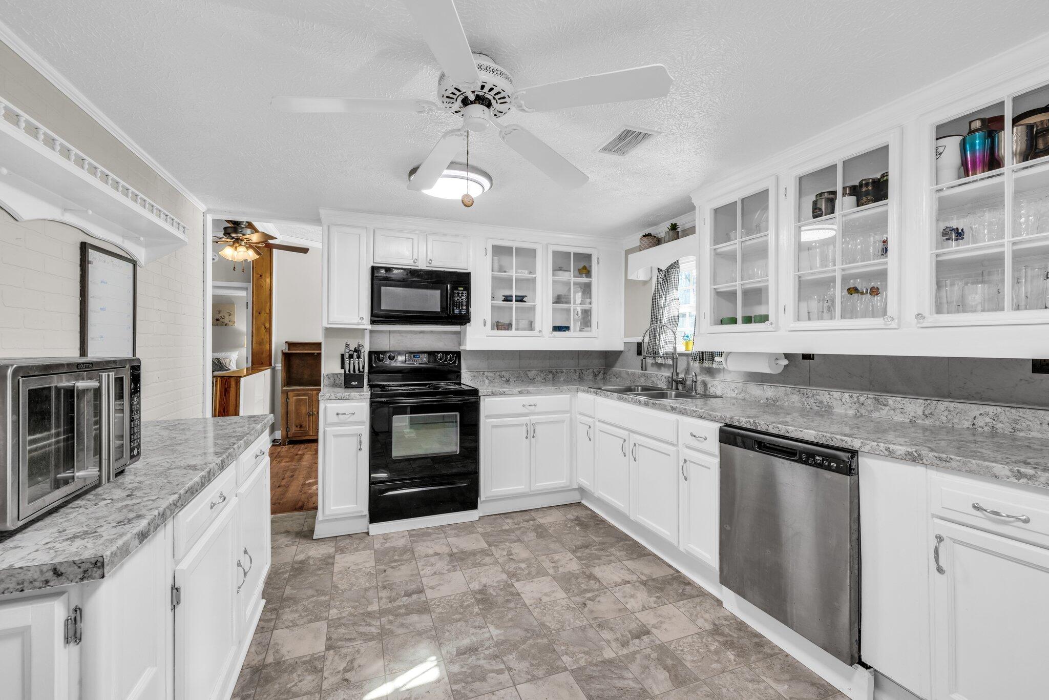 23 Opal Road Rossville, GA 30741 - Photo 8 of 26 20-web-or-mls-23-opal-rd