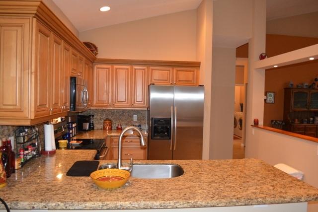 22292 Tupelo Place Boca Raton, FL 33428 - Photo 5 of 31 KITCHEN