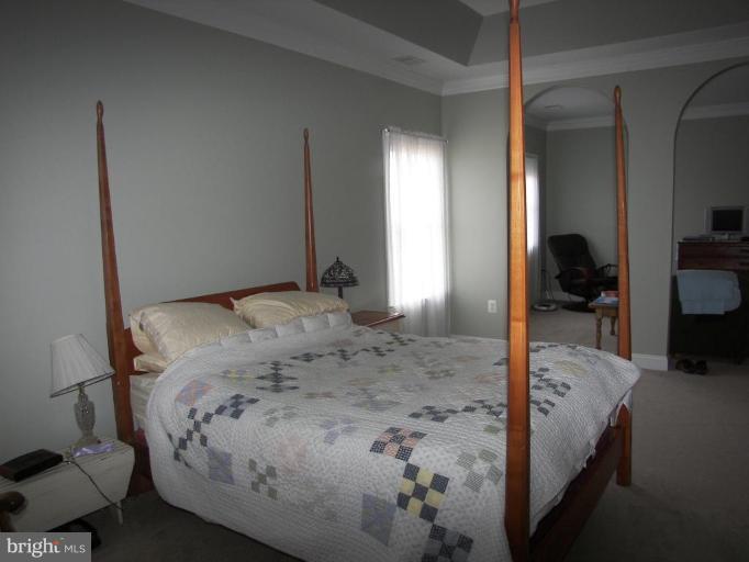 37962 Piggott Bottom Road Purcellville, VA 20132 - Photo 14 of 21 Master Bedroom