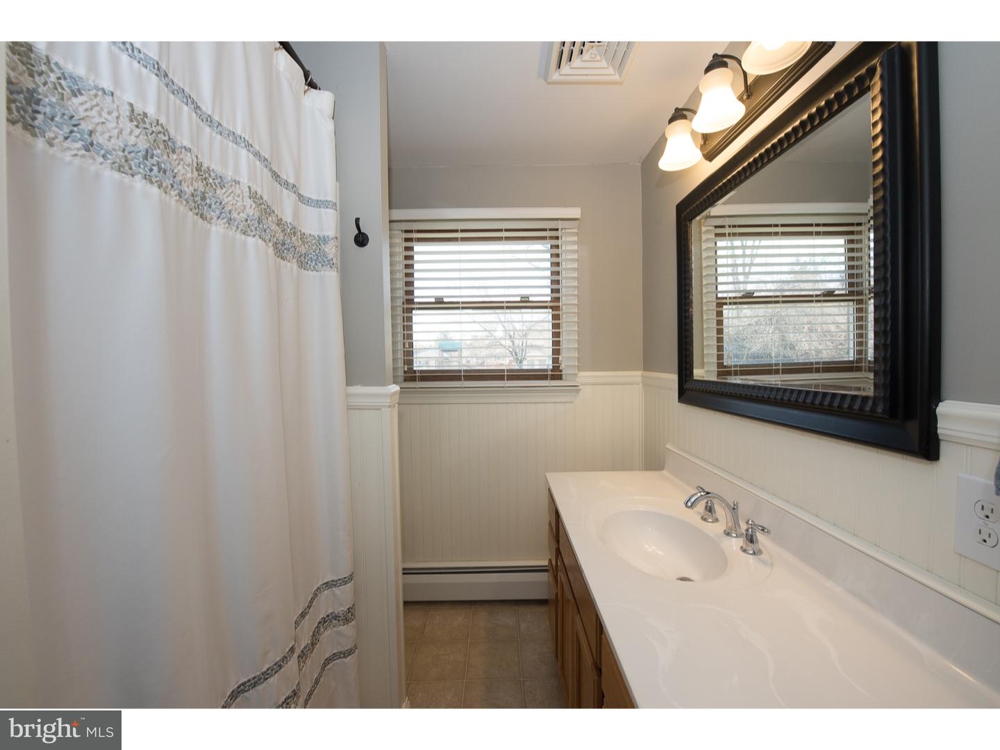 622 West Pothouse Road Phoenixville, PA 19460 - Photo 21 of 25 Bathroom